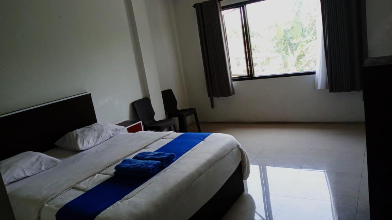 Hotel Anyar Mataram Habitación foto